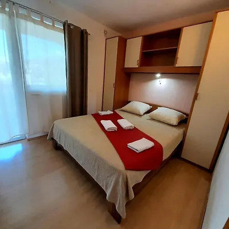 Tea-Dream House Apartment Cesarica Exterior photo